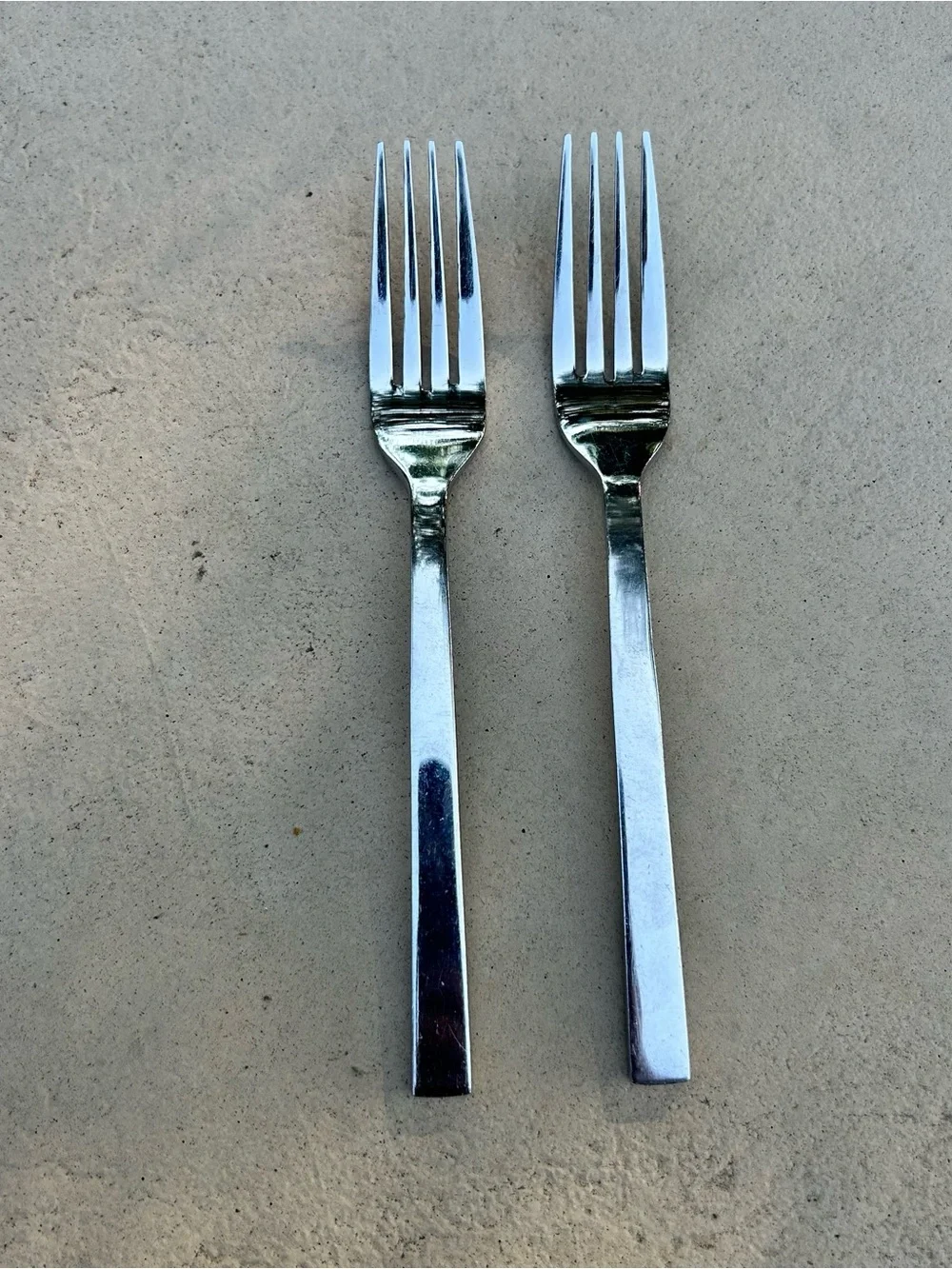 Oneida Chefs Table Stainless Steel Set of 2 Salad Forks